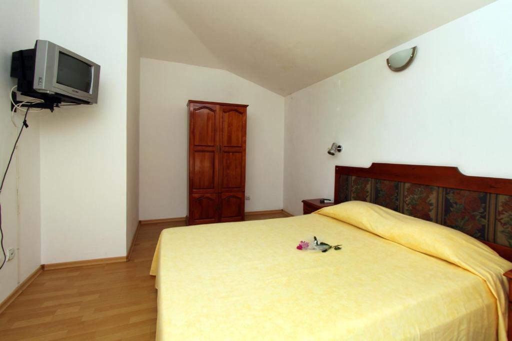 Family Hotel Verona Sozopol Ruang foto
