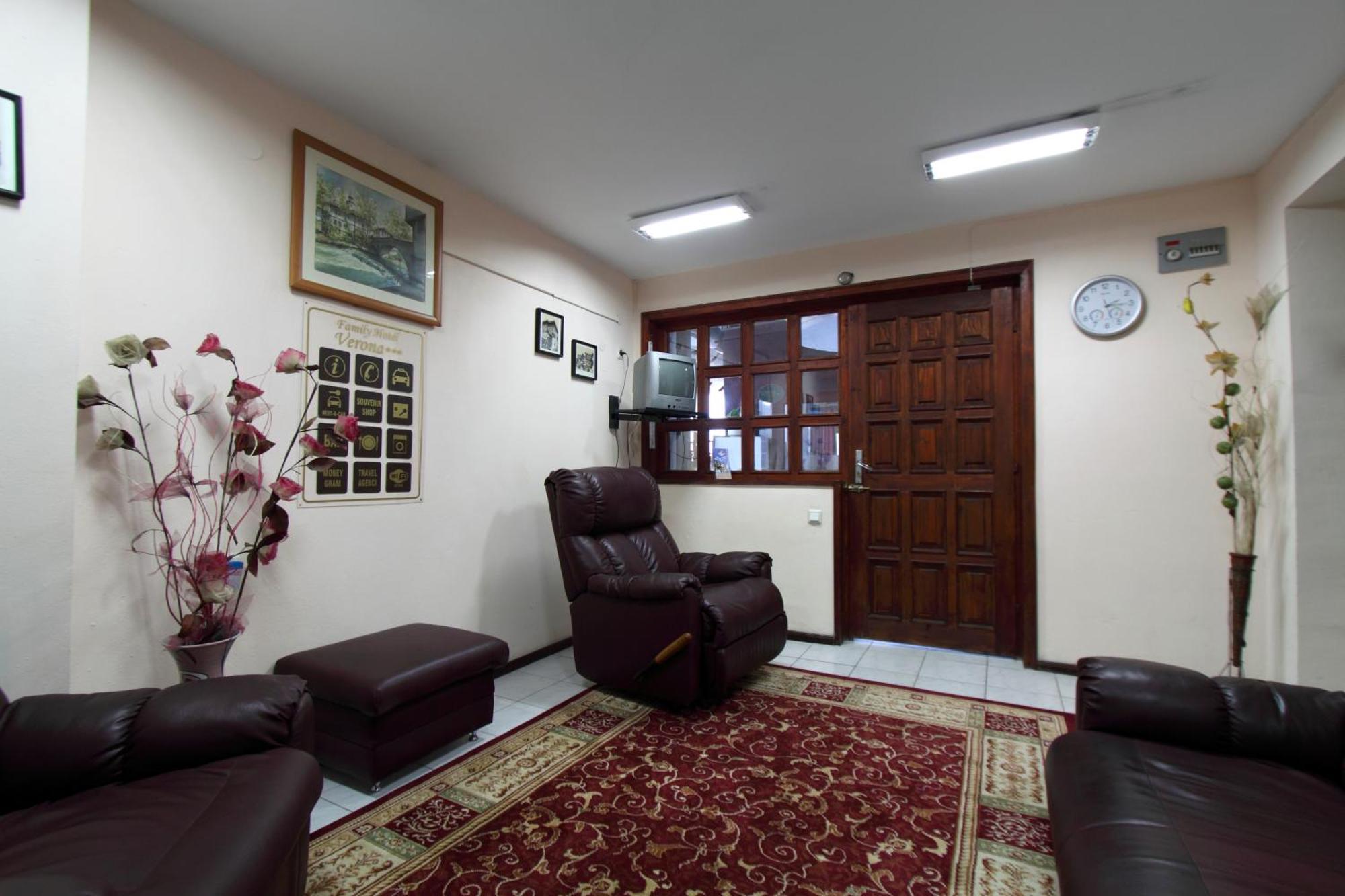 Family Hotel Verona Sozopol Bagian luar foto