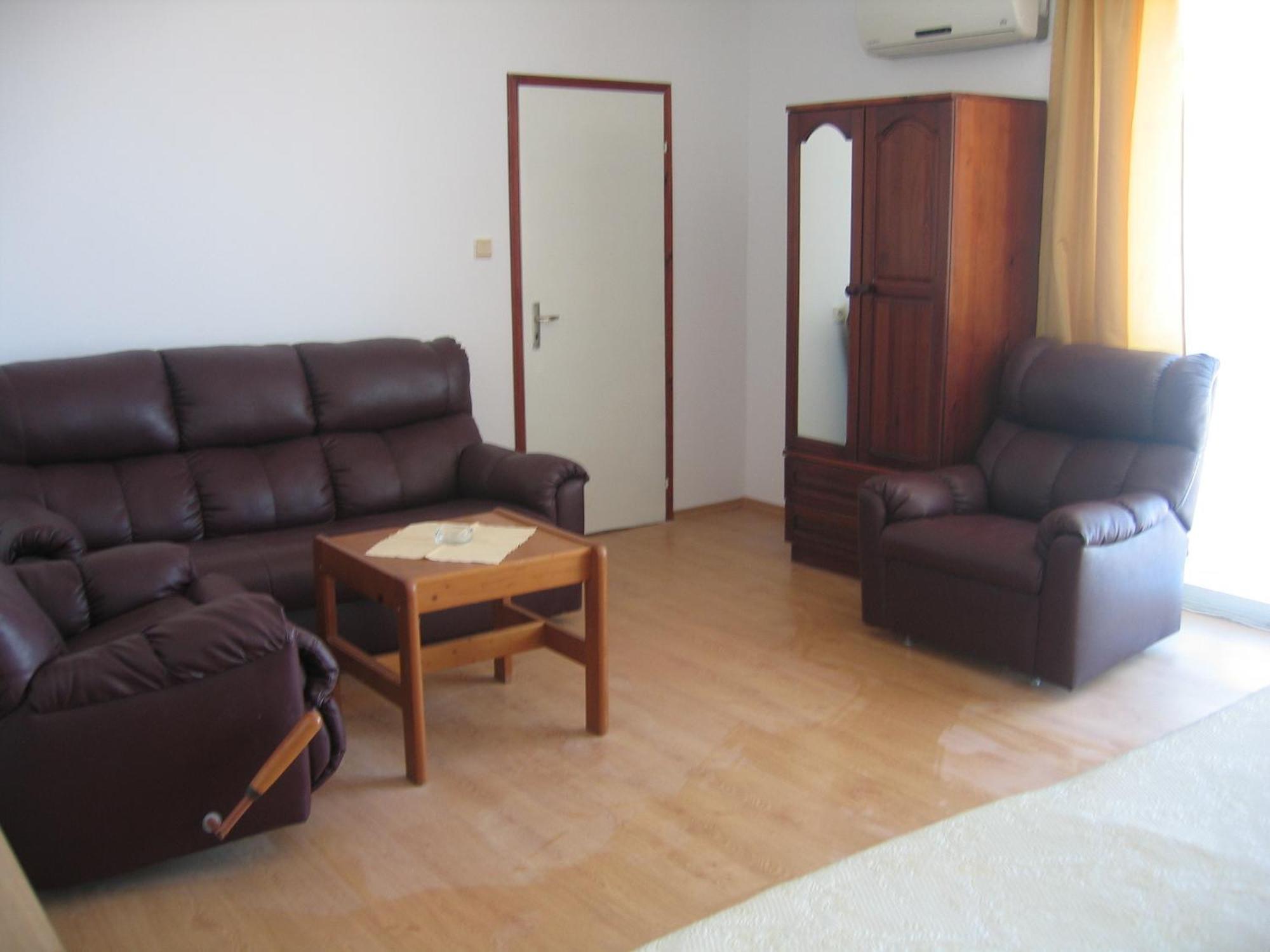 Family Hotel Verona Sozopol Bagian luar foto
