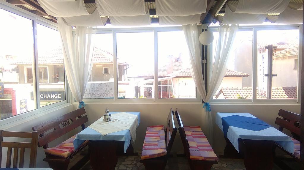 Family Hotel Verona Sozopol Bagian luar foto
