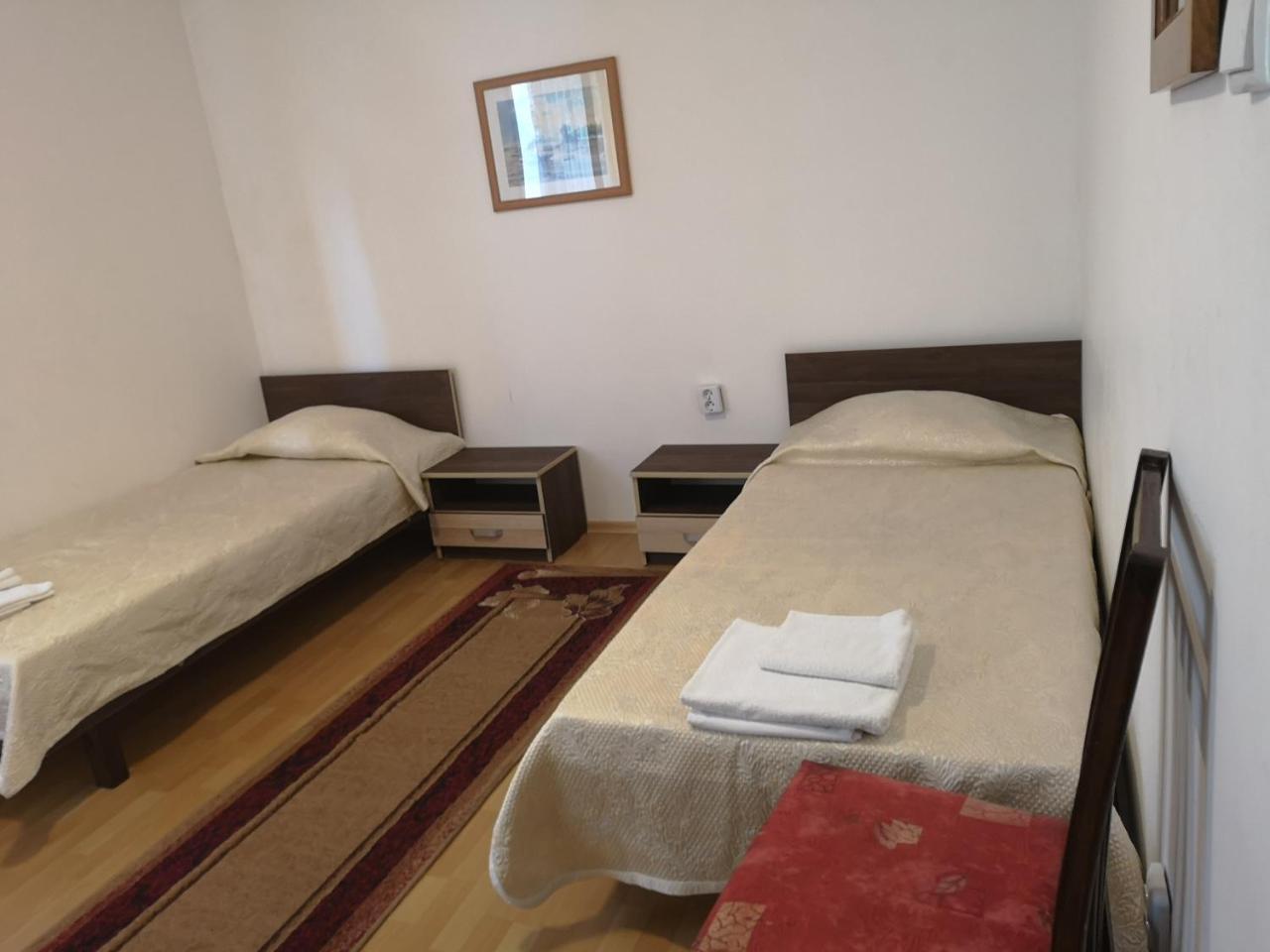 Family Hotel Verona Sozopol Bagian luar foto