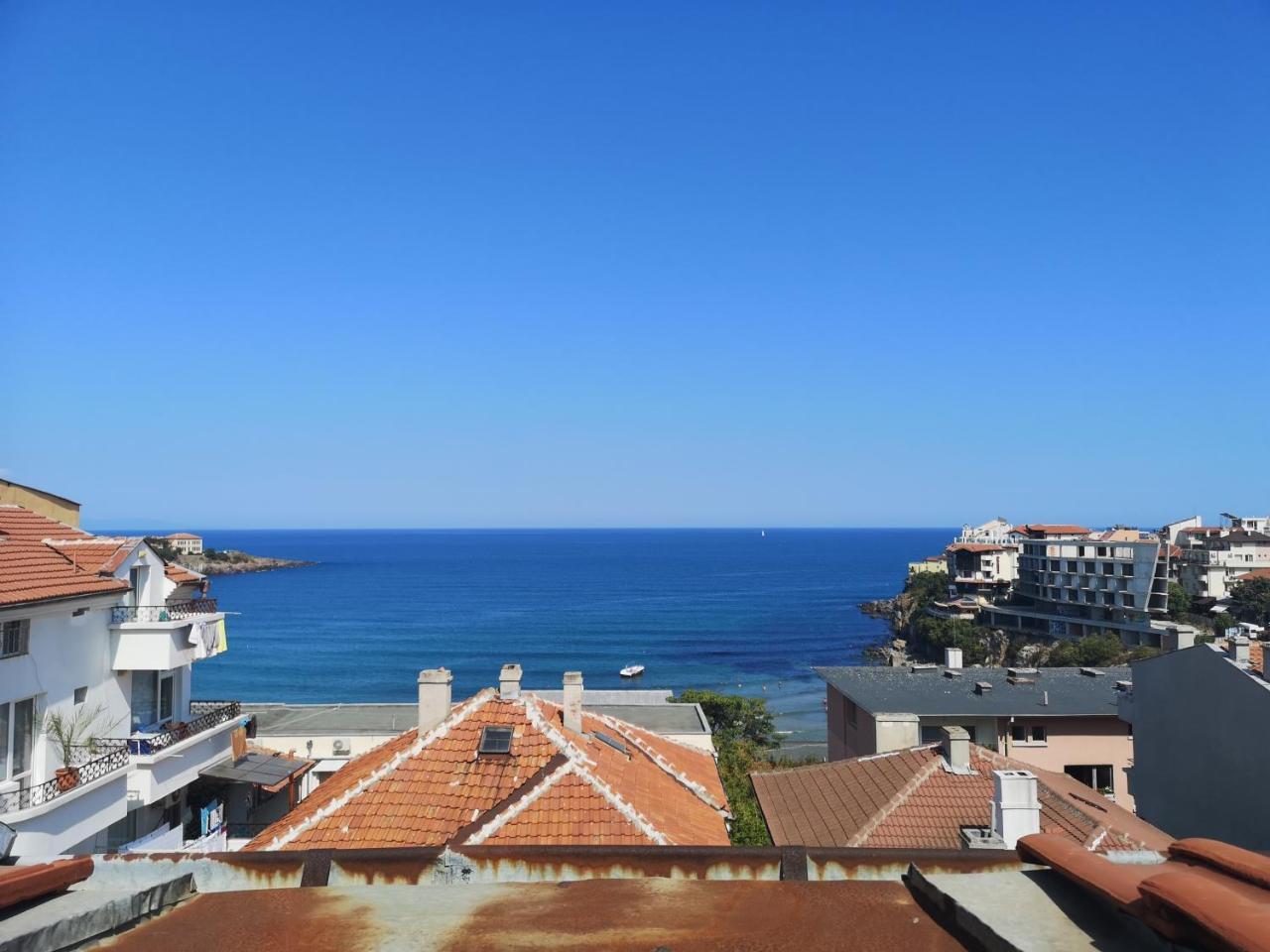 Family Hotel Verona Sozopol Bagian luar foto